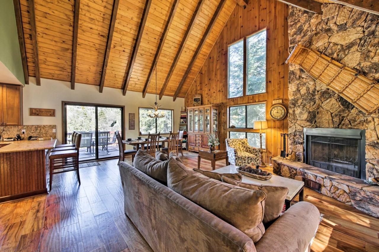 Spacious Lake Arrowhead Home With 2 Decks And Views Exterior foto