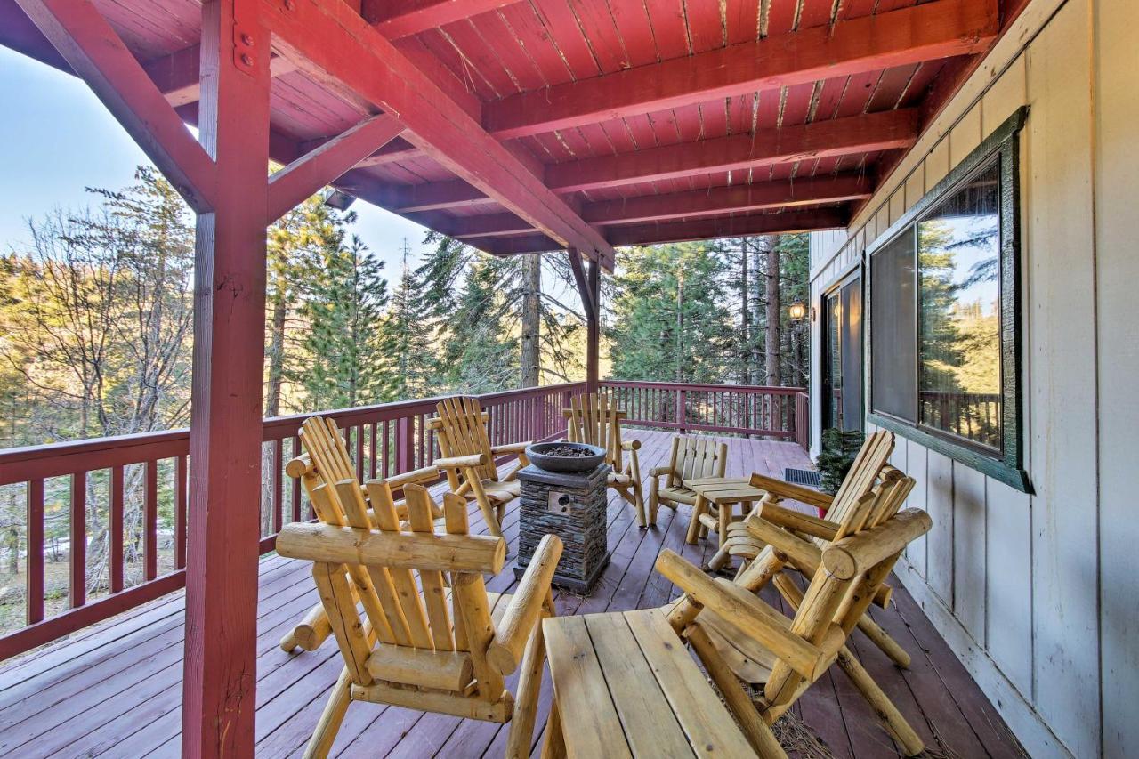 Spacious Lake Arrowhead Home With 2 Decks And Views Exterior foto